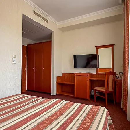 Hotel Central 3*