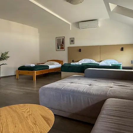 Central Hotel 3*